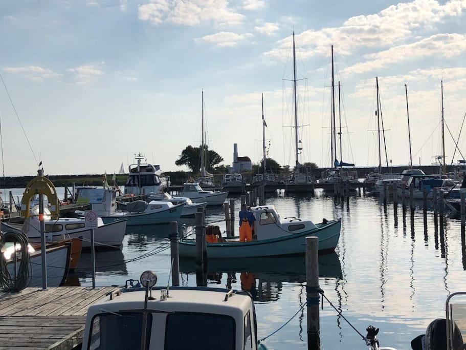 Skont Fiskerhus. Taet Pa By, Havn Og Havet Villa Marstal Kültér fotó
